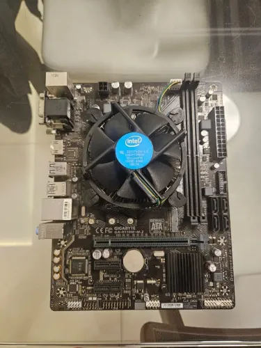 Processador i5 7-400 com cooler e placa mae gigabyte GA-H110-M.2