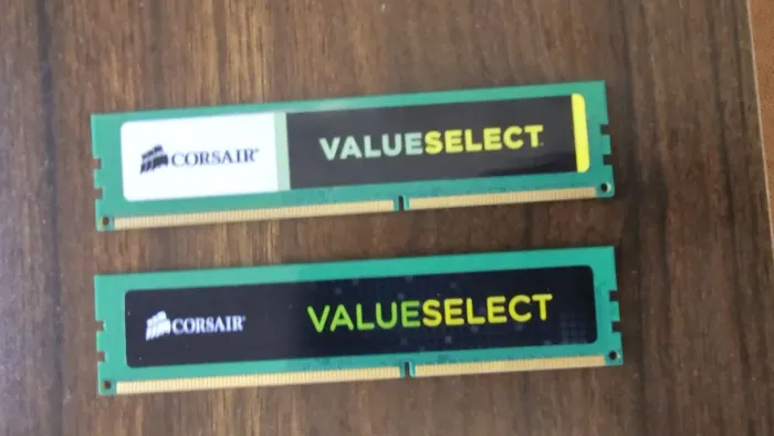 2x Memórias RAM Corsair ValueSelect 4GB DDR3 1333MHz (8GB Kit)