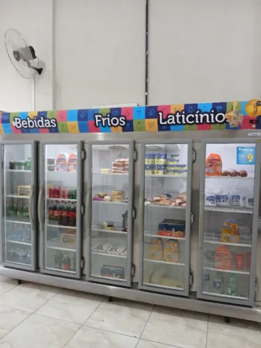 Expositor Frio Auto Serviço 5 portas Fricon