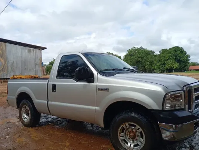 Ford F-250 XLT 3.9 4X2 Diesel TB 2008