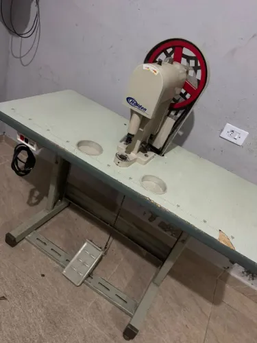 Máquina pregar botão, Prensa Volante, Máquina de Ilhós, Máquina de Rebite