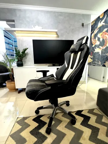 Cadeira gamer AKRacing original (linha Pro / ProX)