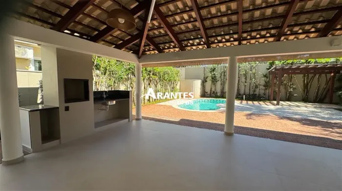 Casa duplex em condomínio com 405,28m² 5 quartos à venda no Villa do Sol