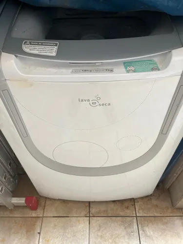Máquina de lavar 12kg e secar Eletrolux 220v