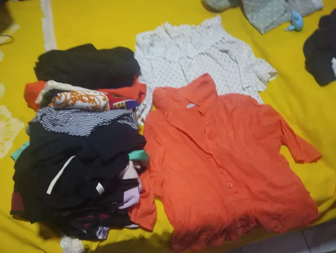 Roupas 20 peças por 100 reais