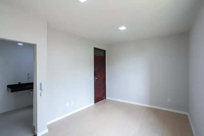 Apartamento com 3 Quartos à venda, 66m² - São João Batista