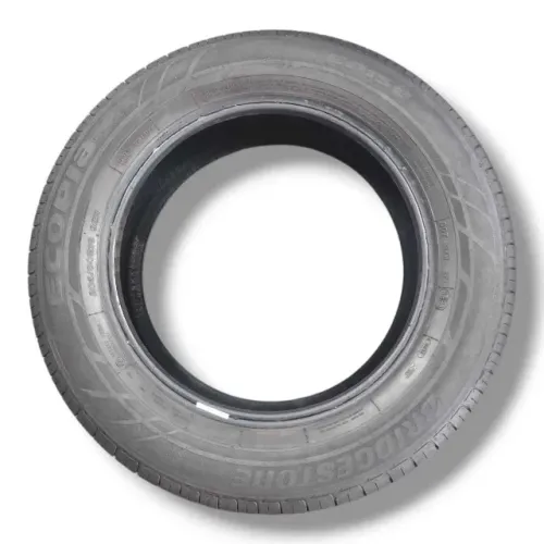 Pneu Bridgestone ecopia 205/50 r16 usado