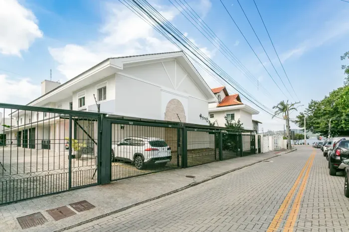 Térrea para aluguel com 120 metros quadrados com 3 quartos