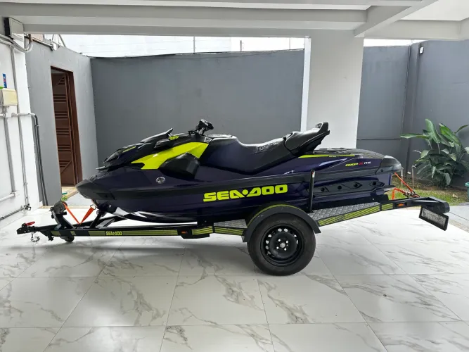 JETSKI RXP - X 300 