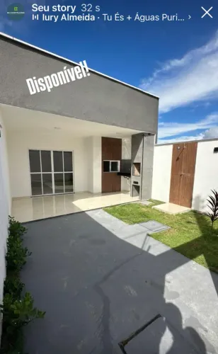 Casa no Barrocão com três dormitórios sendo um suíte - 86m²