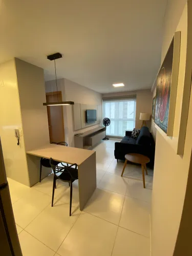 Apartamento nas Graças (Rua Amélia), ao lado do colégio Mackenzie