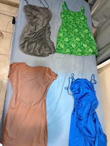 Vestidos curtos TAM P
