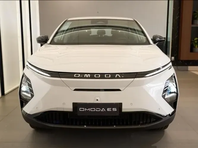 Omoda E5 Elétrico (61,1 KW) 2026