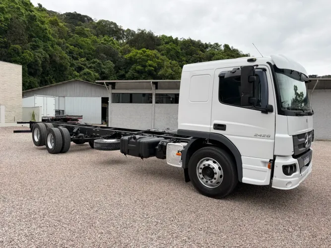 Atego 2426 chassi longo 10.50 #raridade# 