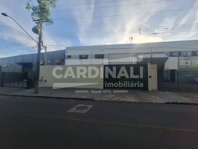 Barracão para Locação na Vila Nogueira em Campinas/SP Pé-direito de 6 Metros e Piso Indust