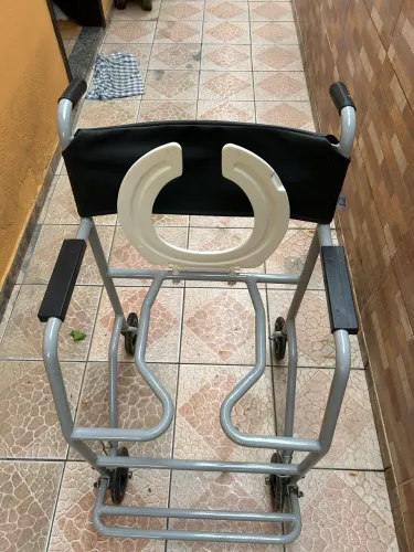 Cadeira de banho Big reforçada 130kg