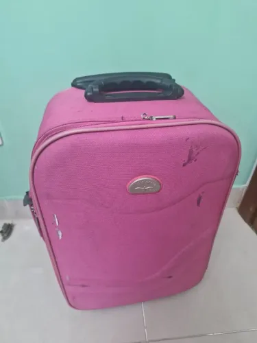 Mala de Viagem tamanho médio rosa