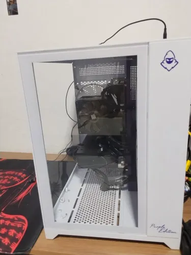 Gabinete cv100 purple edition