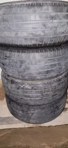 PNEUS 215/50 R17