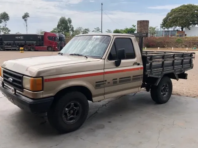 Ford F-1000 S. S. Diesel / S.s. Diesel Turbo 1995