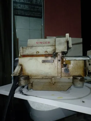 Cabeçote de máquina de costura assim de três linhas E aí