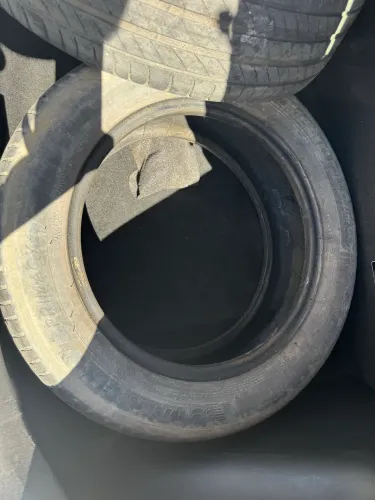 2 Pneus Michelin 185 60R15