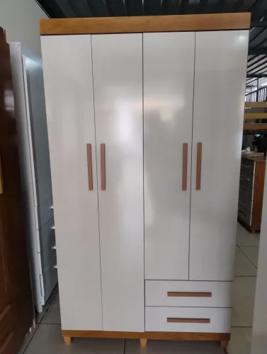 GUARDA ROUPA 