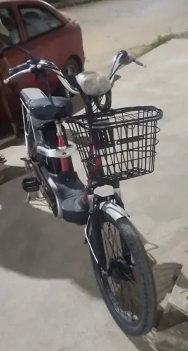 VENDO BICICLETA ELÉTRICA LEV ARO 22.