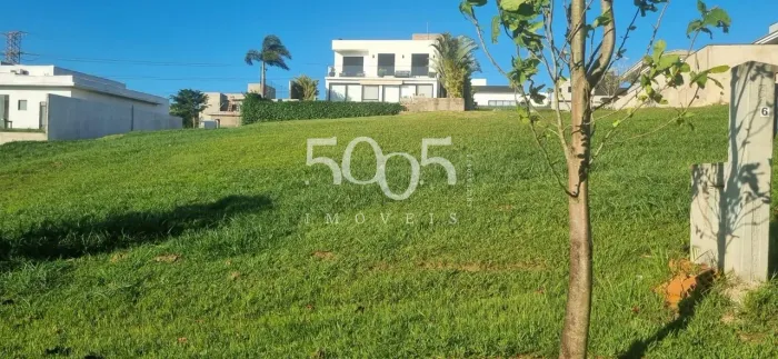 Terreno à venda no Condomínio Villas do Golfe em Itu com 503m²
