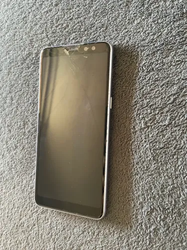 Celulares com defeito