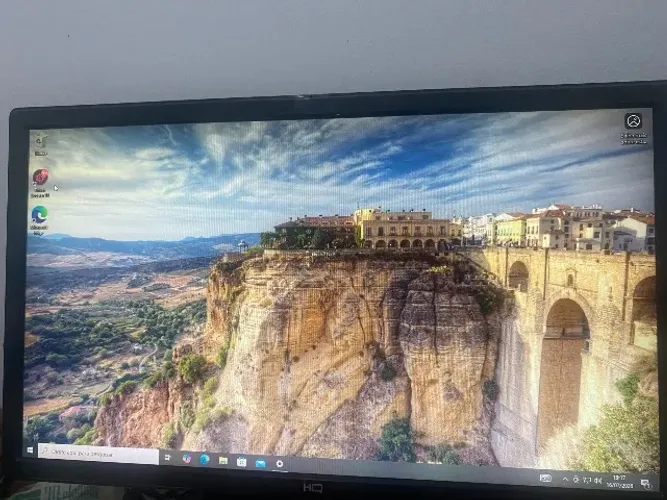 Monitor HQ 19,5 zerado