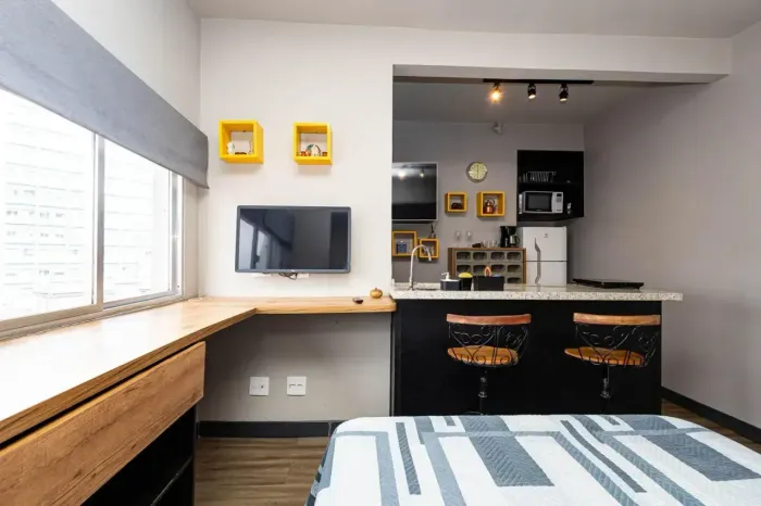 Imóvel para aluguel possui 30 metros quadrados com 1 quarto em Bela Vista / Consolação São