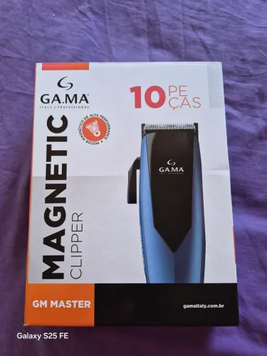Máquina de corta cabelo.
