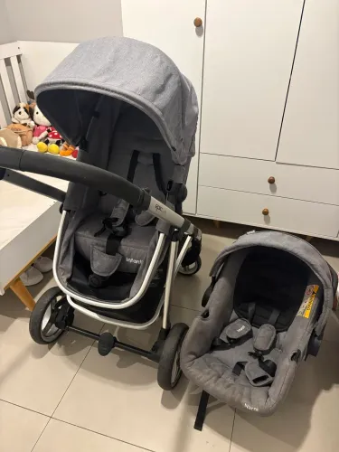 Carrinho de bebê + bebê conforto - Epic Lite Infanti