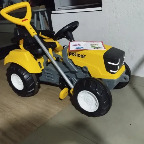Trator de pedal infantil policar