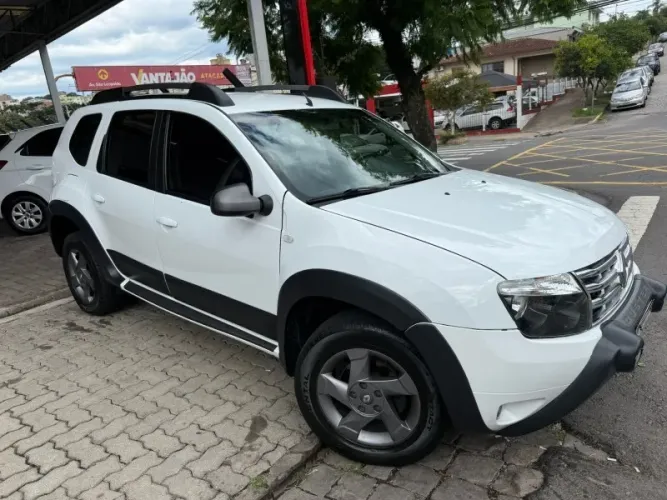 Renault Duster Dynamique 2.0 Hi-flex 16V Aut. 2014