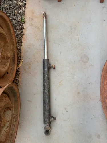 1 pistão disponível usado