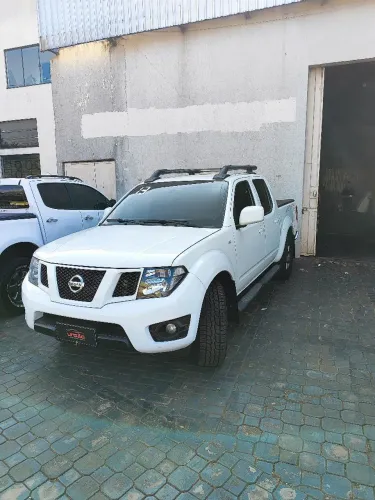 Nissan Frontier SE Attack CD 4X4 2.5 TB Diesel 2013