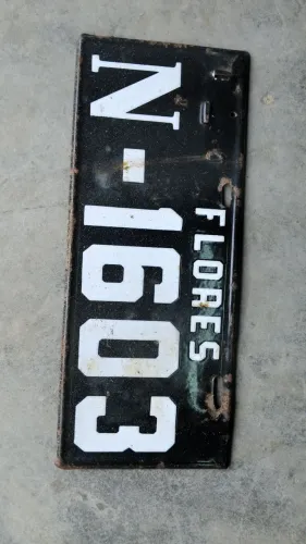 Placa antiga carro esmaltada 