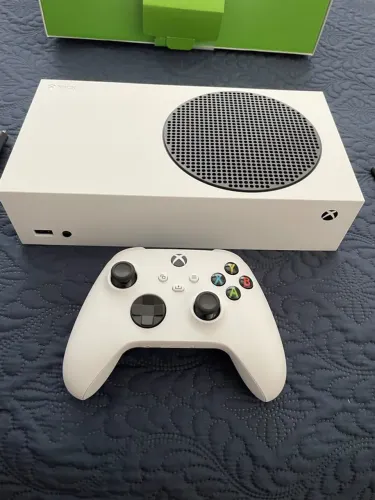 Xbox Series S Semi Novo - Funcionando Perfeitamente + controle original