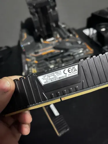 Memória ddr4 16GB 2x8 3600MHZ