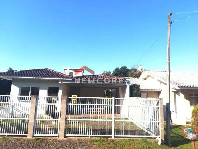 Casa em Rua Ernildo Gisch - Centro - Feliz/RS