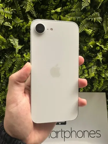 iPhone 16E 128GB branco - Seminvoo em perfeito estado