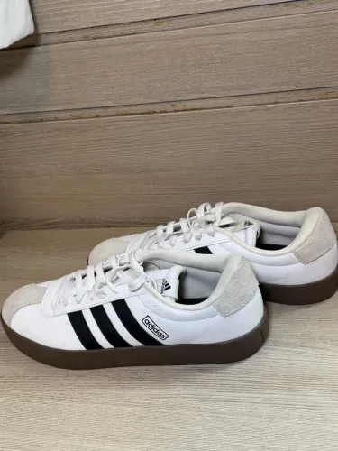 Adidas vl court