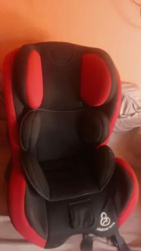 Cadeirinha de carro completa