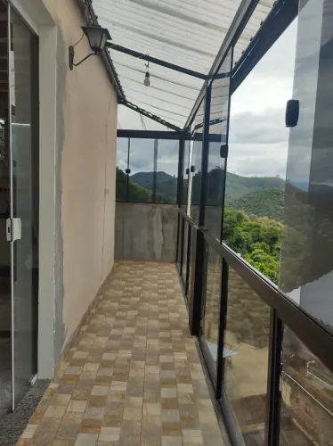 Aluga-se casa 2 quartos no Alto Boa Vista