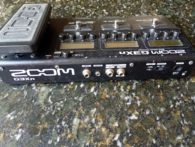 Pedaleira ZOOM G3Xn