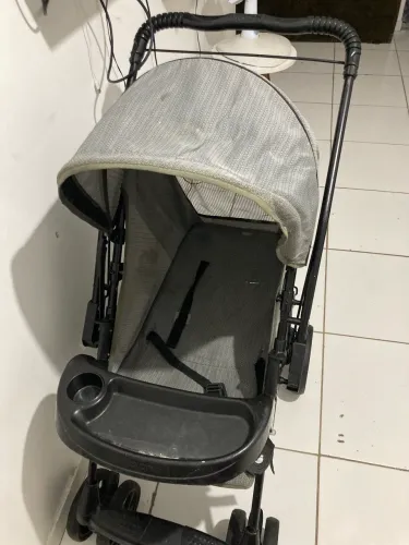 Vende-se carrinho de bebê 