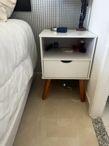 mesa de cabeceira