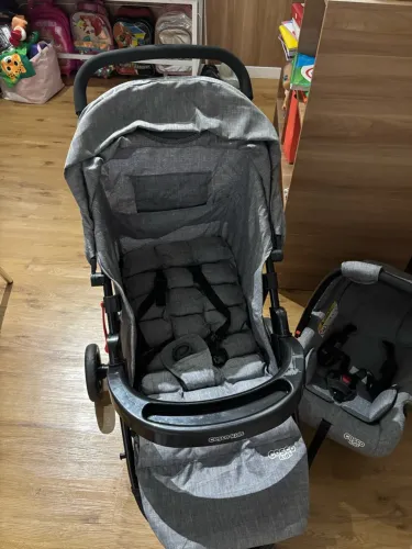 Carrinho Cosco Kids + Bebê-Conforto ? Ótimo Estado